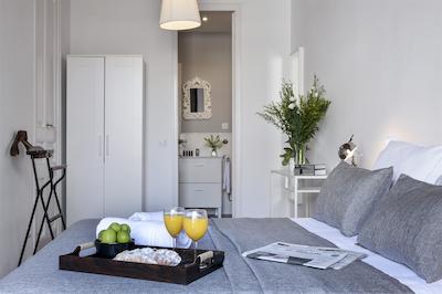 اسپاسیز چارمینگ فلاتز