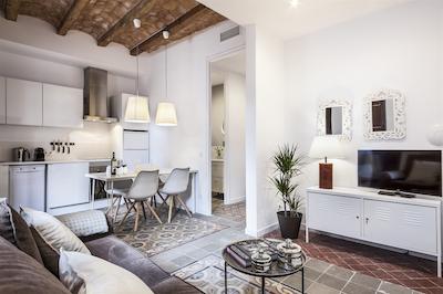 اسپاسیز چارمینگ فلاتز