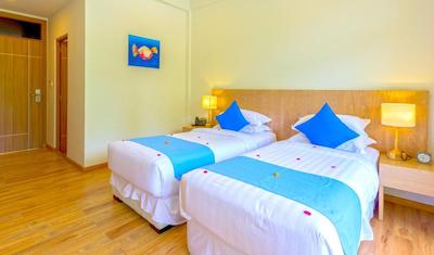 پلومریا مالدیو