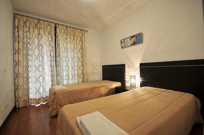 گاروتور منت لاگونا اپارتمنتز