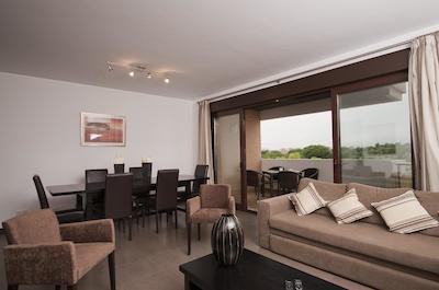 گاروتور منت لاگونا اپارتمنتز