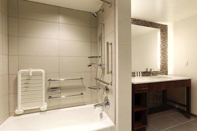 هموود سویتز بای هیلتون پیتسبورگه دونتون