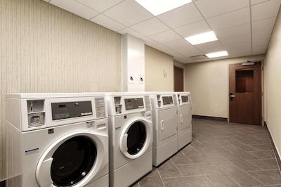 هموود سویتز بای هیلتون پیتسبورگه دونتون