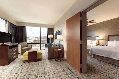 هموود سویتز بای هیلتون پیتسبورگه دونتون