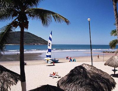 اُسینو پالاس بیچ هتل