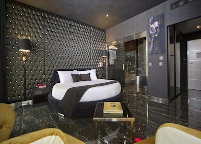 Hugo’s Boutique Hotel