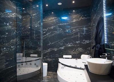 Hugo’s Boutique Hotel