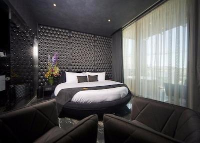 Hugo’s Boutique Hotel