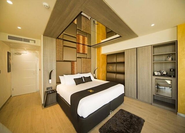 Hugo’s Boutique Hotel