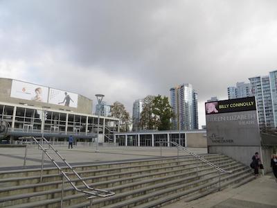 د دوگلاس اوتگراف کالکشن