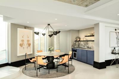 د دوگلاس اوتگراف کالکشن