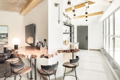 د دوگلاس اوتگراف کالکشن