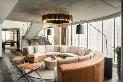 د دوگلاس اوتگراف کالکشن