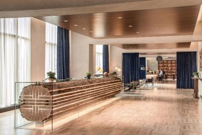 د دوگلاس اوتگراف کالکشن