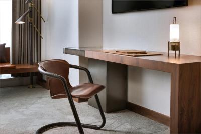 د دوگلاس اوتگراف کالکشن