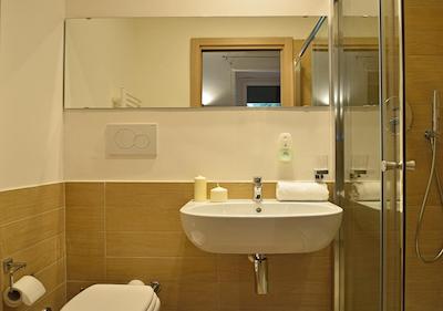 ب اند ب 94رومز واتیکان-ویگلینا