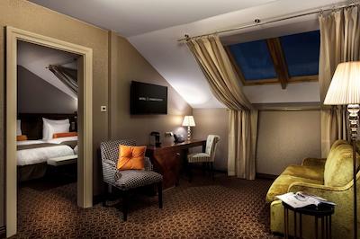 کسمپلیتان هتل پراگو