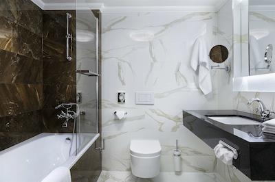 کسمپلیتان هتل پراگو