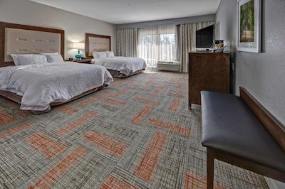 هامپتون این سومرویل