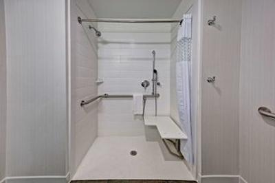 هامپتون این سومرویل