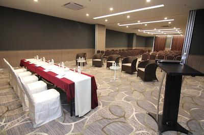 نکسوز رجنسی سویتز اند هتل