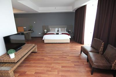 نکسوز رجنسی سویتز اند هتل