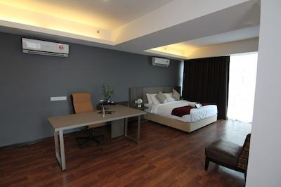 نکسوز رجنسی سویتز اند هتل