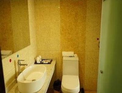 سوپر 8 هتل لانزهو وان دا گوانگ چانگ