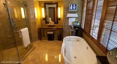 کنراد بانکوک