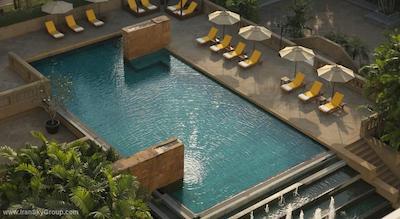 دوسیت پرینسس سریناکارین