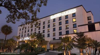 دوسیت پرینسس سریناکارین