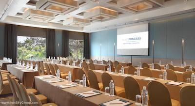 دوسیت پرینسس سریناکارین