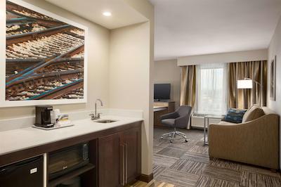 هامپتون این اند سویتز ماسُن سیتی