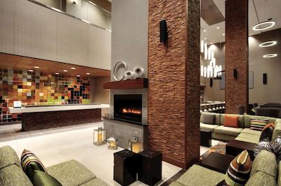 هیلتون گاردن این کالگاری دونتون