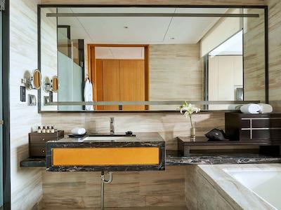 پولمان شنیانگ اُرینتال جینزا