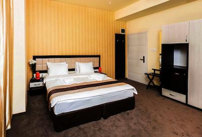 بست وسترن پلاس بریستون هتل