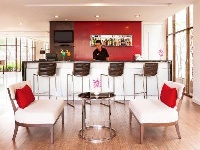 آیبیس بانکوک ریورساید