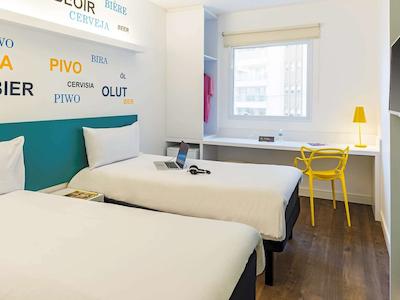 ایبیز استیلز ریبیراو پرتو