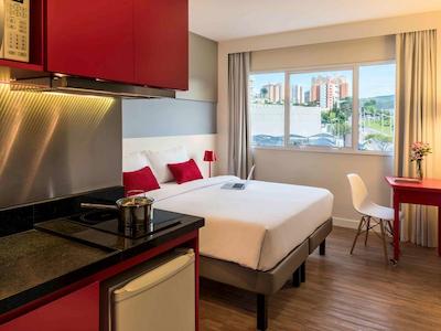 اپاردتل اداجیو جوندیا شپینگ