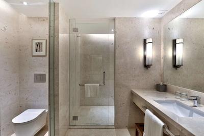 هیلتون کتا کینابالو