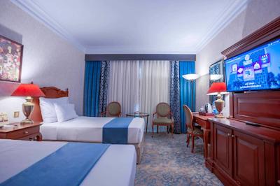 هتل پارسیان استقلال