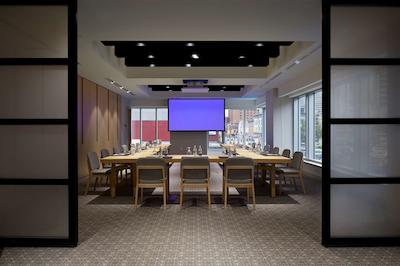 انداز اُتاوا بایوارد مارکت