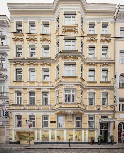 راداوز وین اند دیزاین