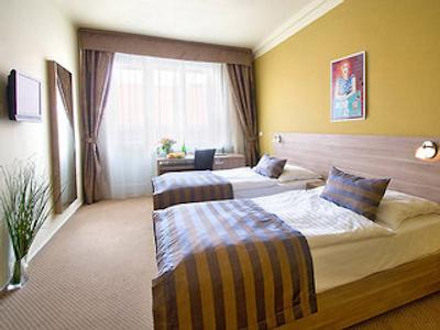 هتل مدا ارت اُف موسوم کامپا