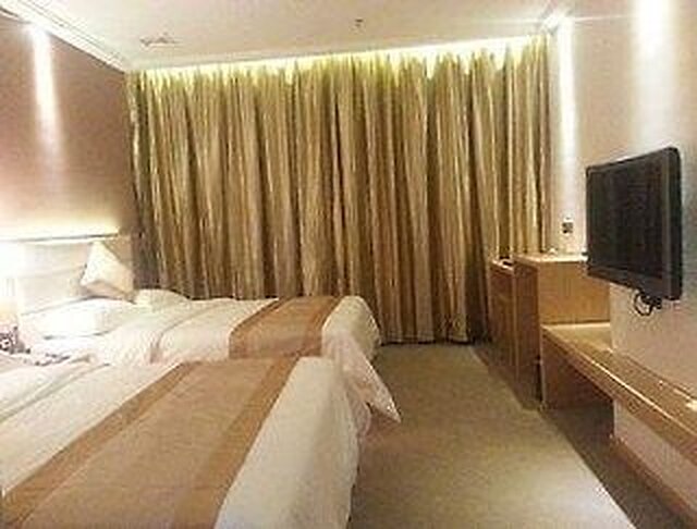 سوپر 8 زهنگشان فو هوا سنترال بوز استیشن