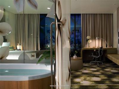 کراون پلازا چانگی ایرپورت