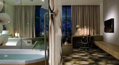 کراون پلازا چانگی ایرپورت