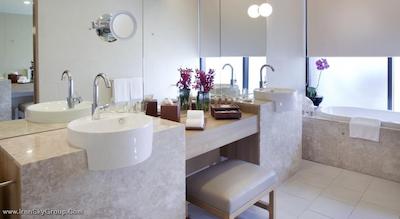 کراون پلازا چانگی ایرپورت