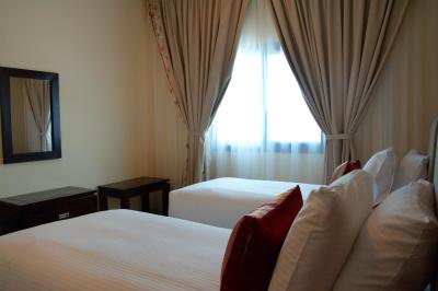 اوان تور هتل اپارتمنتز