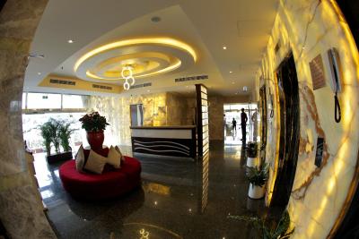 اوان تور هتل اپارتمنتز